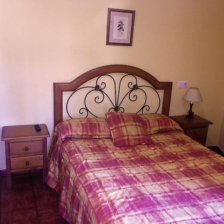 Hostal Bar Stop Hotel Velilla del Rio Carrion Ngoại thất bức ảnh