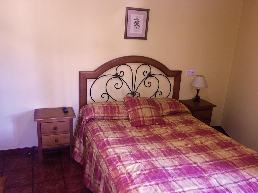 Hostal Bar Stop Hotel Velilla del Rio Carrion Ngoại thất bức ảnh